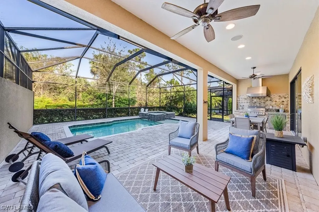 6631 Roma Way Naples FL 34113