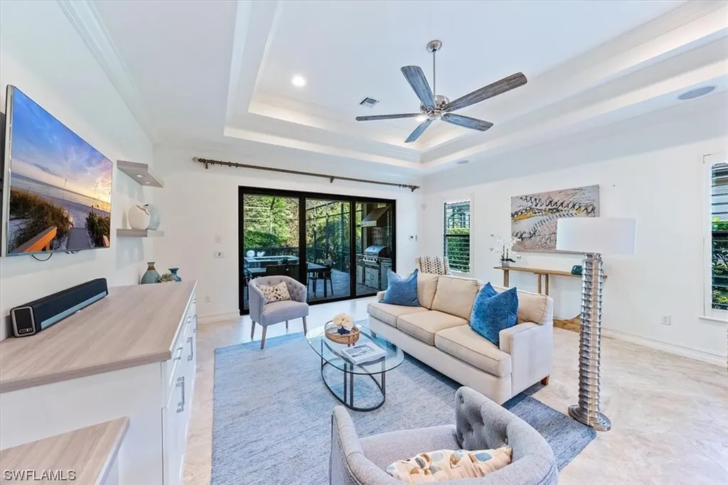 6631 Roma Way Naples FL 34113