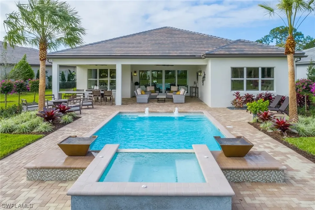 12202 Eucalyptus Way Naples FL 34120