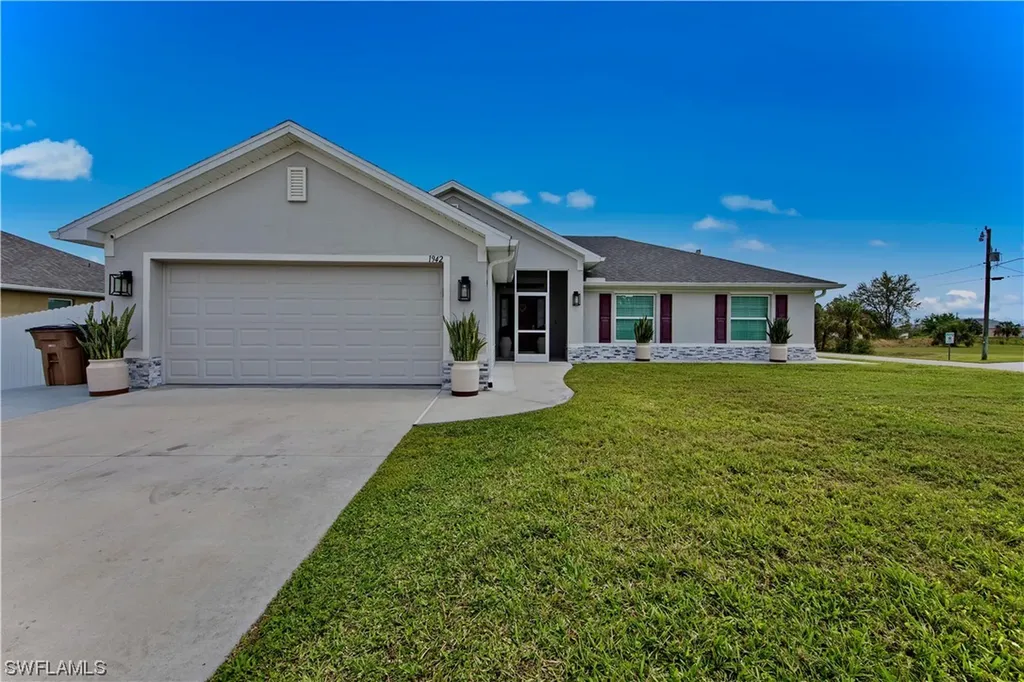 1942 Redmont Avenue Lehigh Acres FL 33972