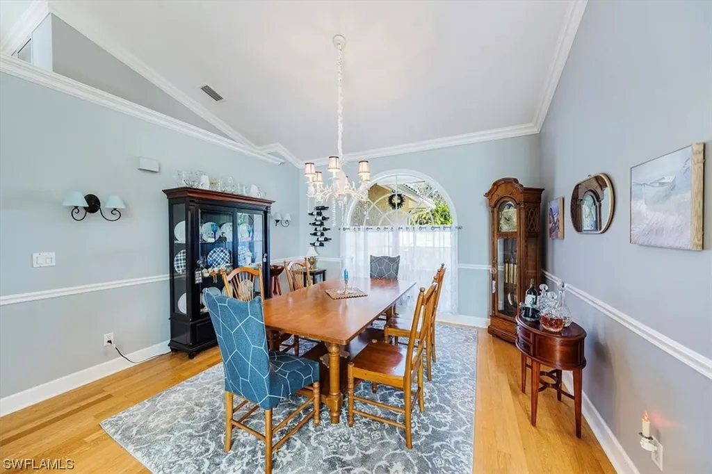 4270 Longshore Way N Naples FL 34119