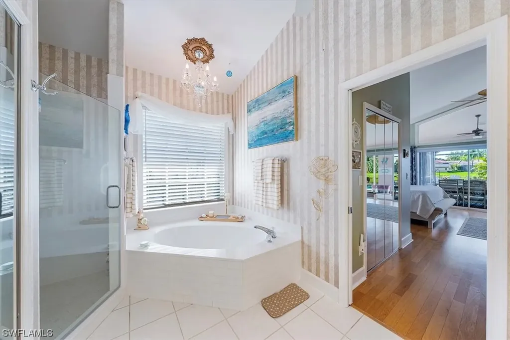 4270 Longshore Way N Naples FL 34119