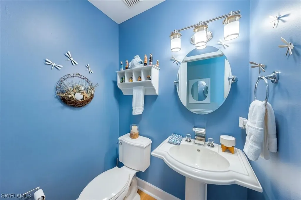 4270 Longshore Way N Naples FL 34119