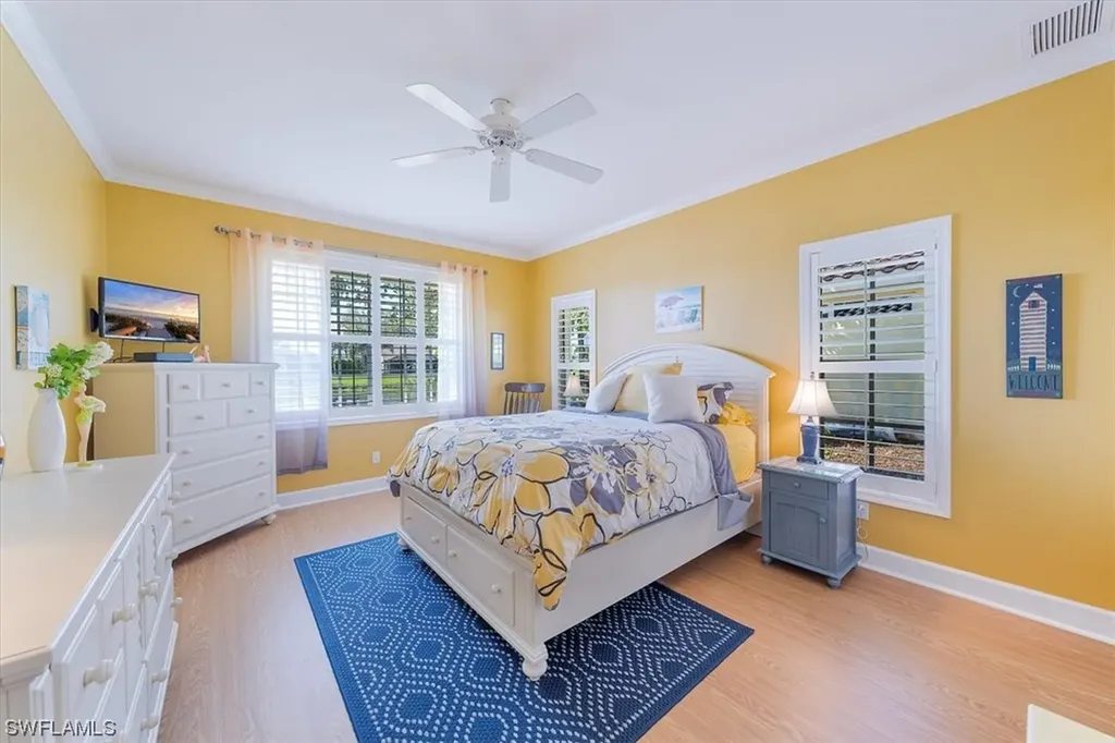 4270 Longshore Way N Naples FL 34119