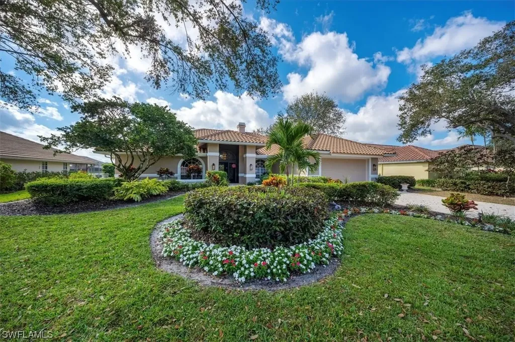 4270 Longshore Way N Naples FL 34119