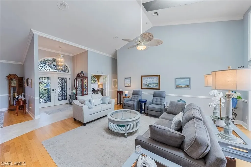 4270 Longshore Way N Naples FL 34119