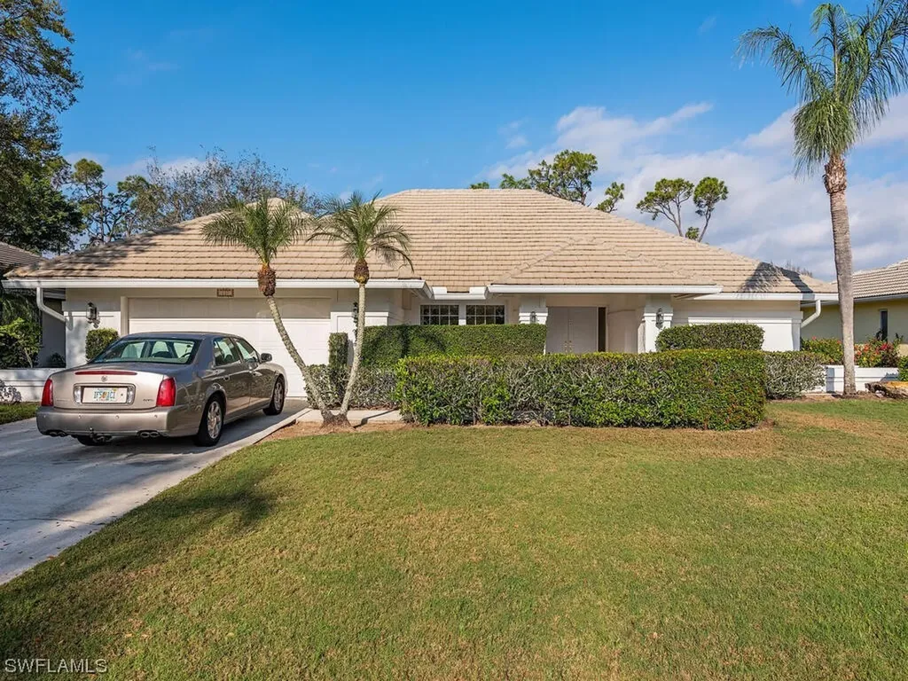137 Muirfield Circle Naples FL 34113