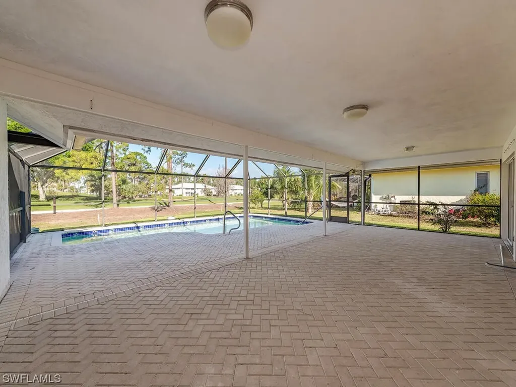 137 Muirfield Circle Naples FL 34113