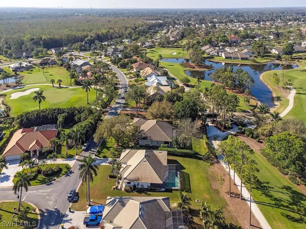 137 Muirfield Circle Naples FL 34113