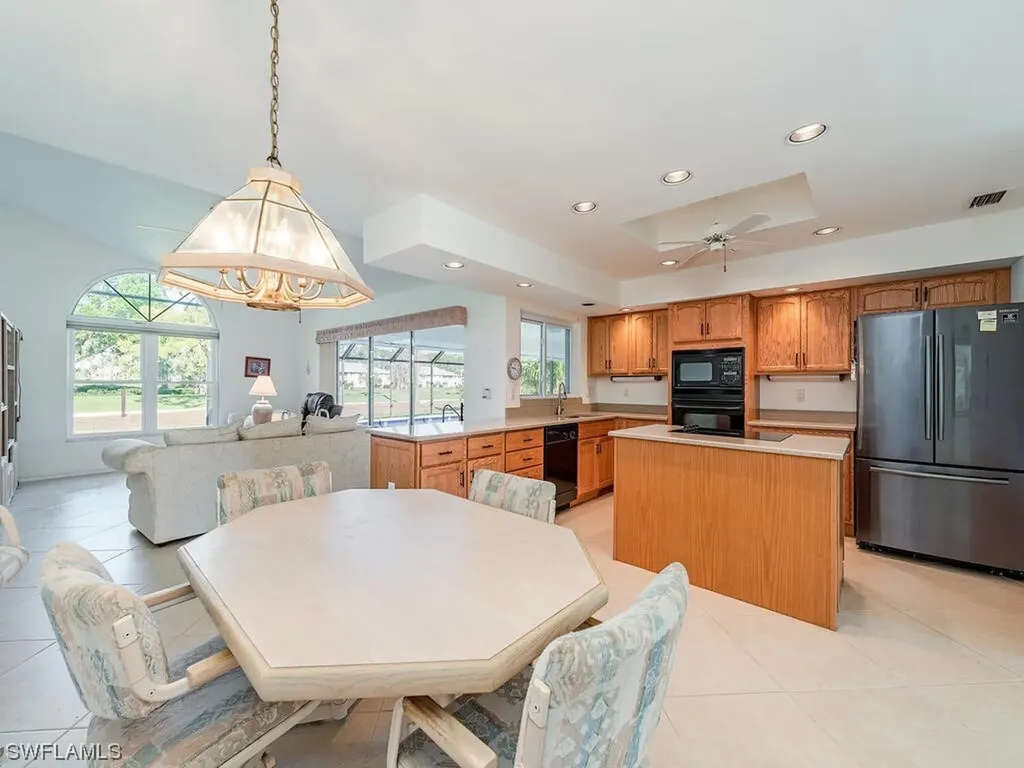 137 Muirfield Circle Naples FL 34113