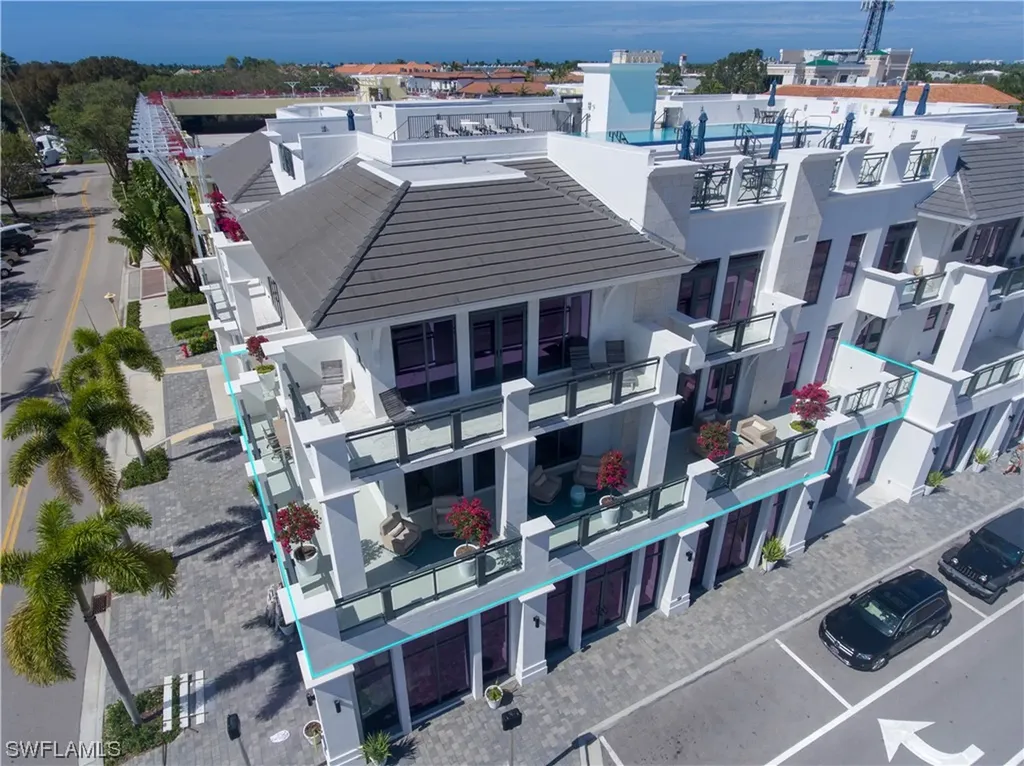 875 6th Avenue S Naples FL 34102