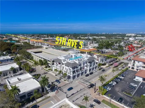 875 6TH Avenue S Naples FL 34102