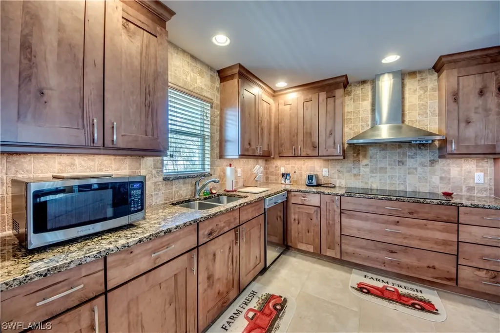 3689 Outrigger Lane St. James City FL 33956