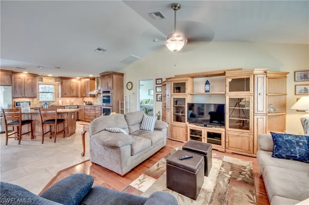 3689 Outrigger Lane St. James City FL 33956