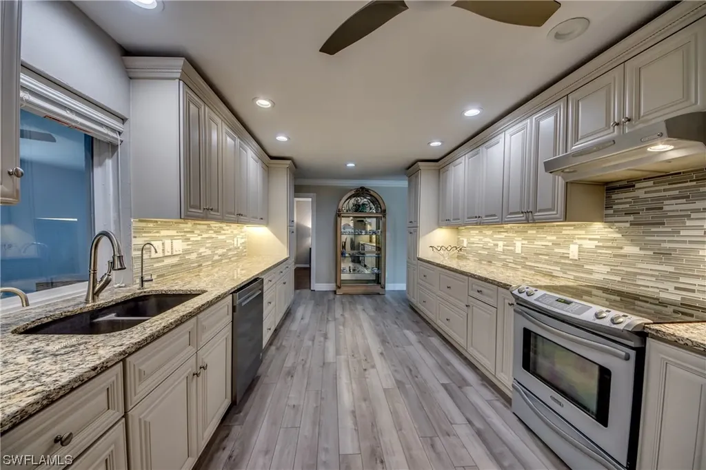 18462 Tulip Road Fort Myers FL 33967