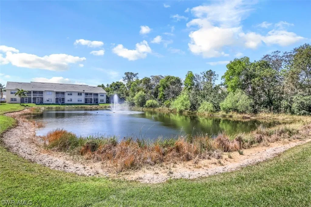 4910 Cougar Court N Naples FL 34109