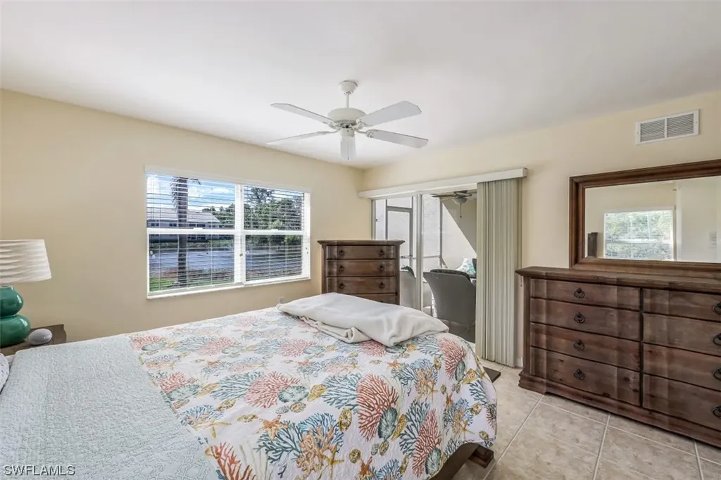 4910 Cougar Court N Naples FL 34109