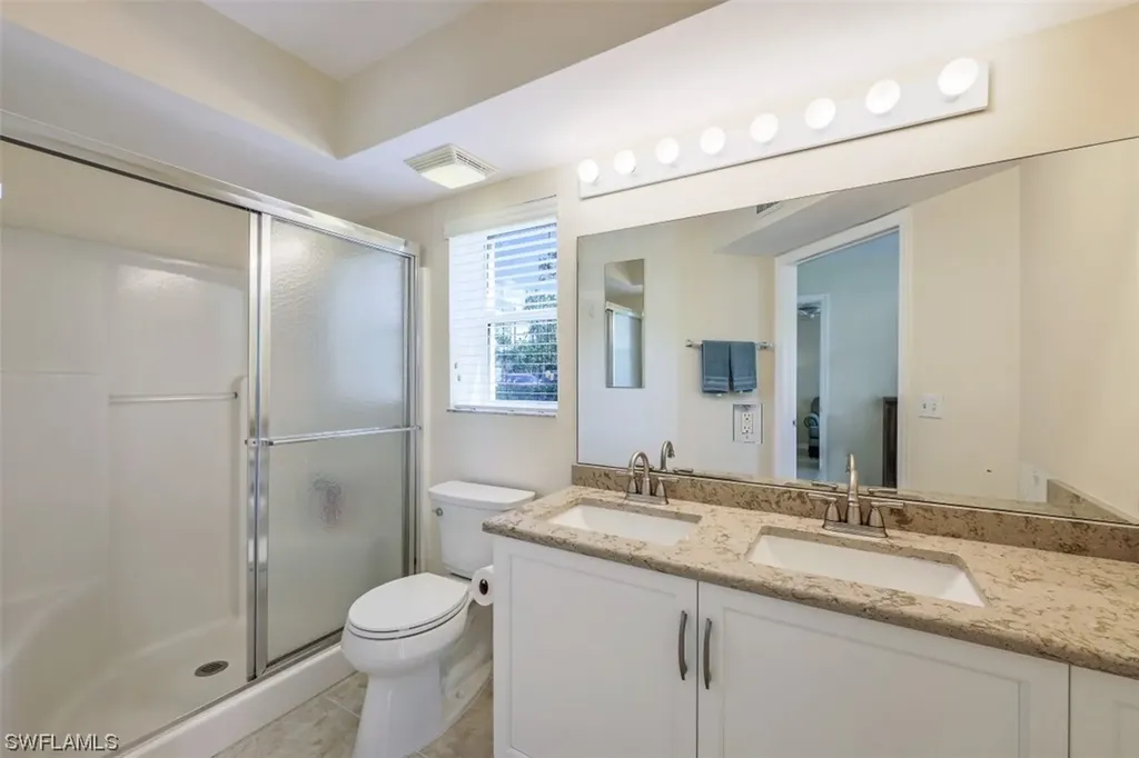4910 Cougar Court N Naples FL 34109