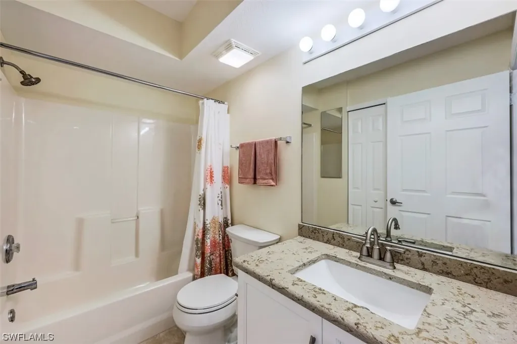 4910 Cougar Court N Naples FL 34109