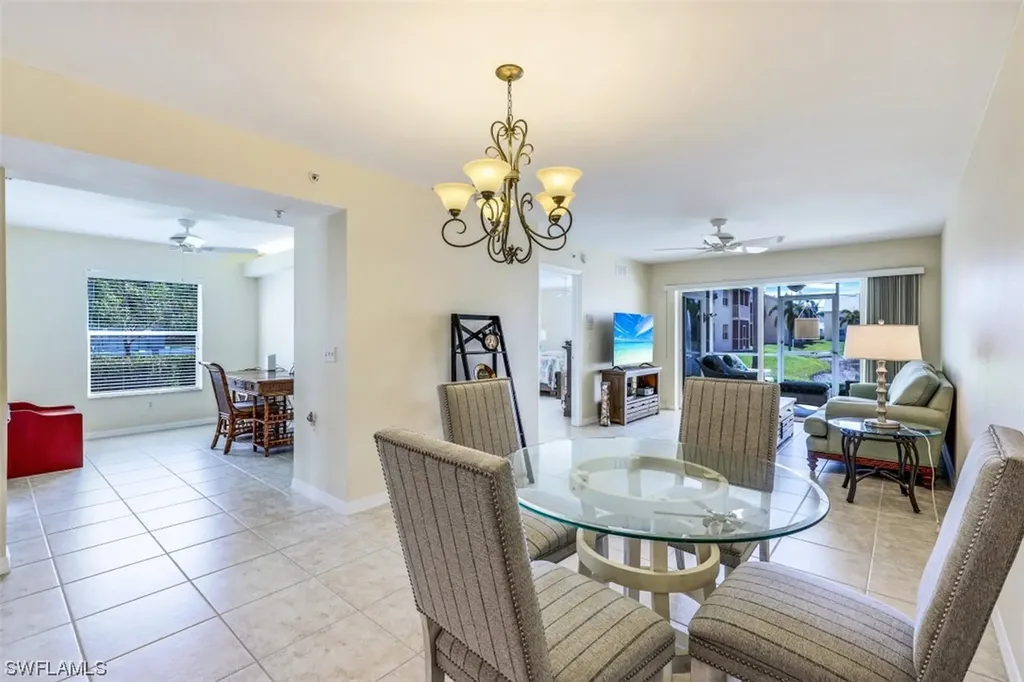 4910 Cougar Court N Naples FL 34109
