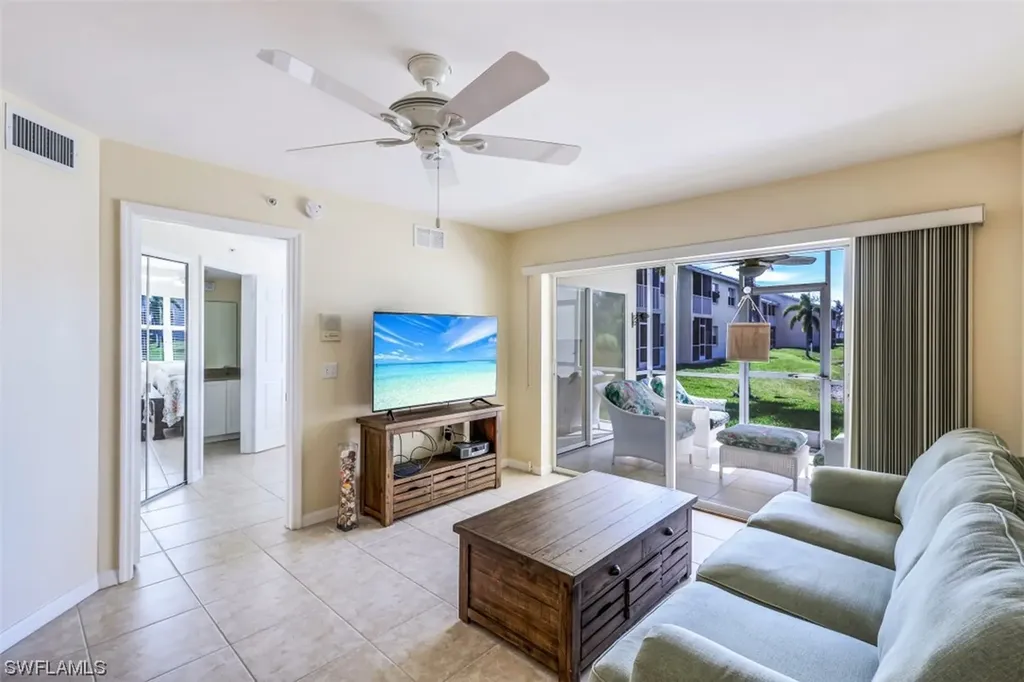 4910 Cougar Court N Naples FL 34109