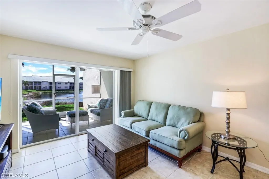 4910 Cougar Court N Naples FL 34109