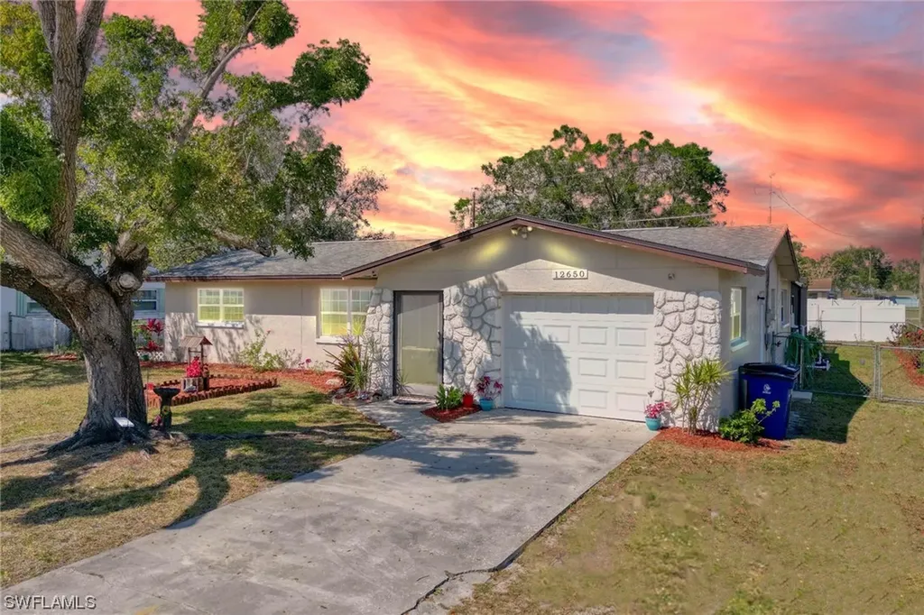 12650 2nd Street Fort Myers FL 33905