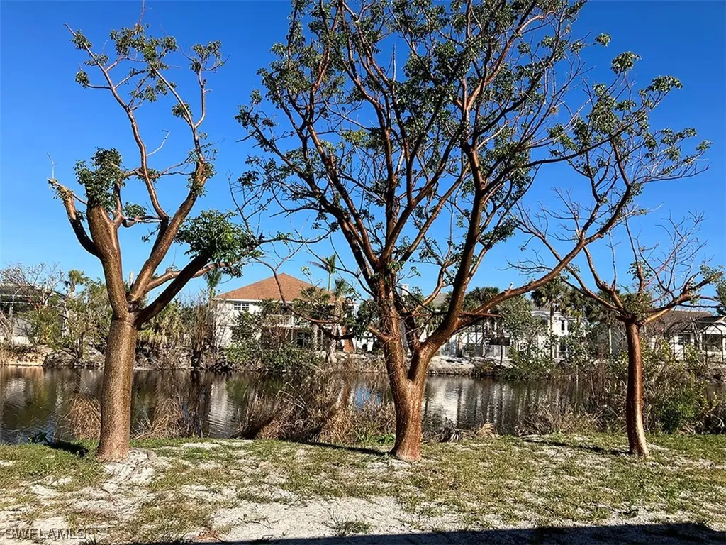 470 Birdsong Place Sanibel FL 33957