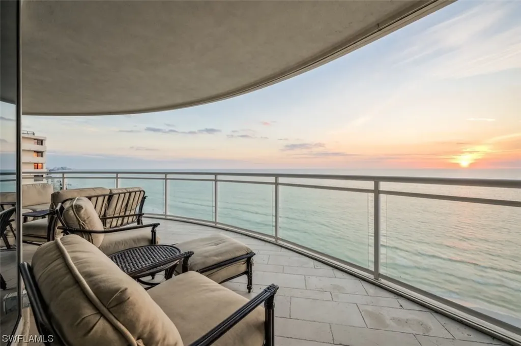 11125 Gulf Shore Drive Naples FL 34108