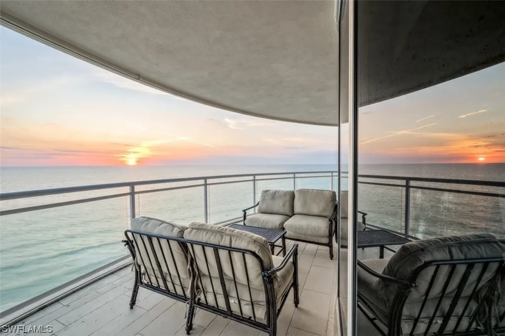 11125 Gulf Shore Drive Naples FL 34108