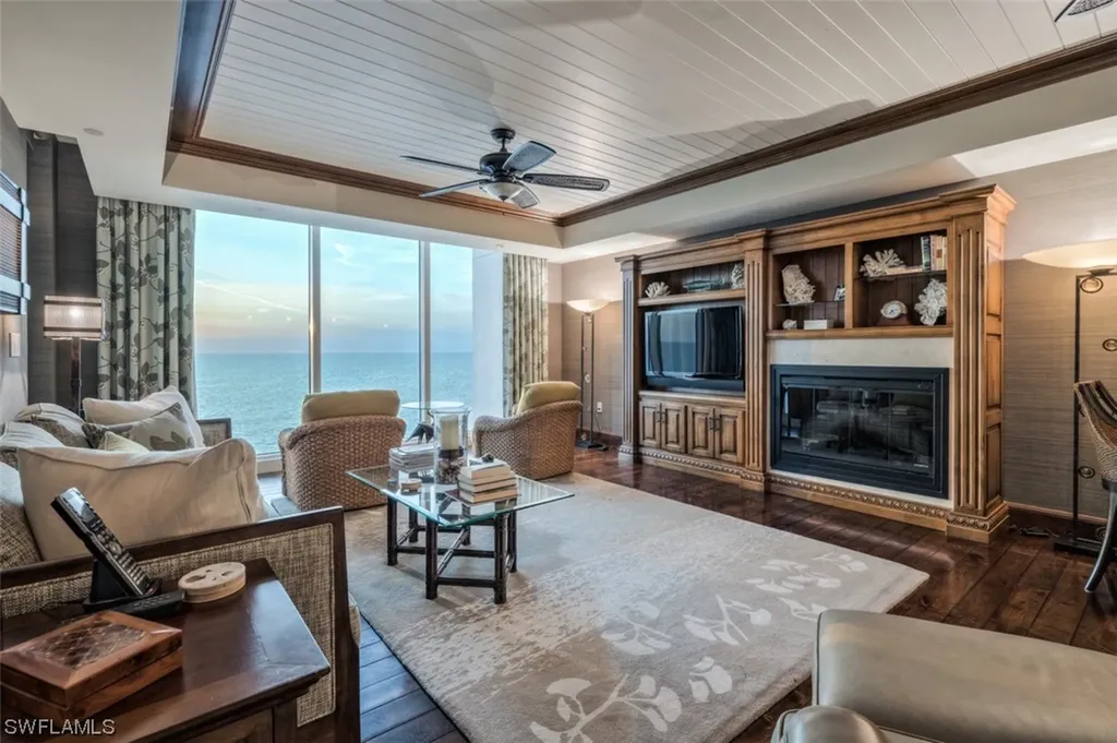 11125 Gulf Shore Drive Naples FL 34108