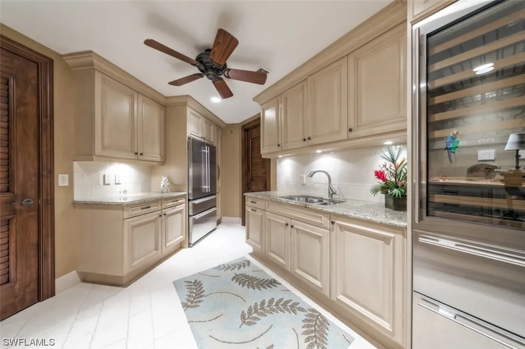 11125 Gulf Shore Drive Naples FL 34108