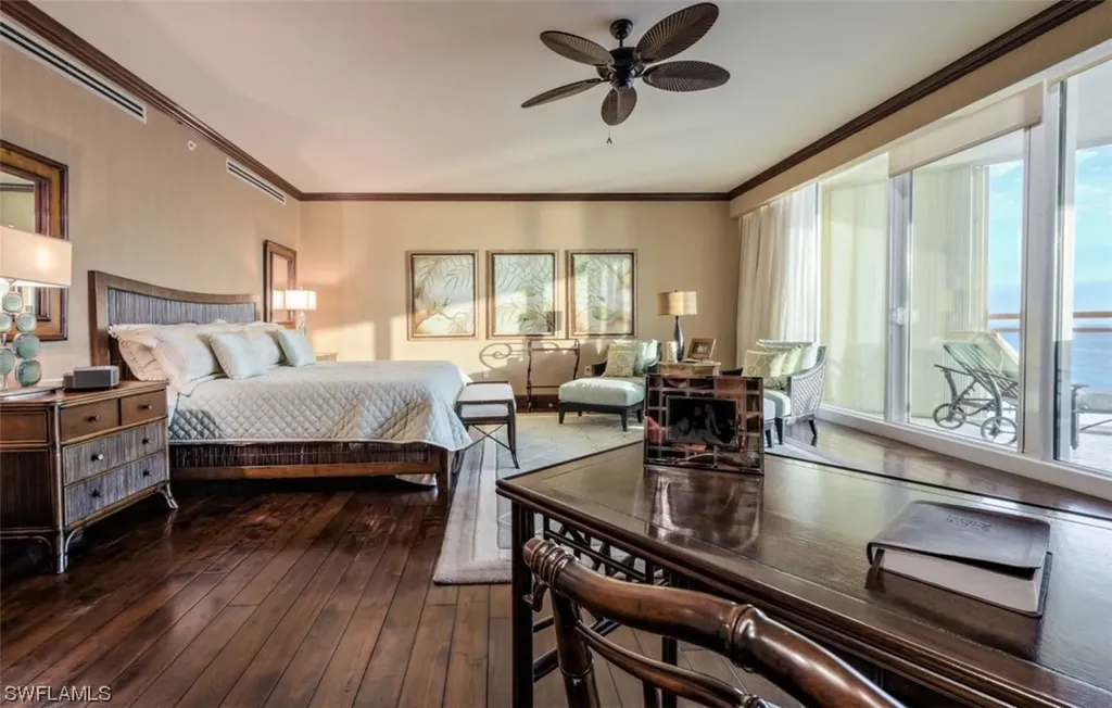 11125 Gulf Shore Drive Naples FL 34108