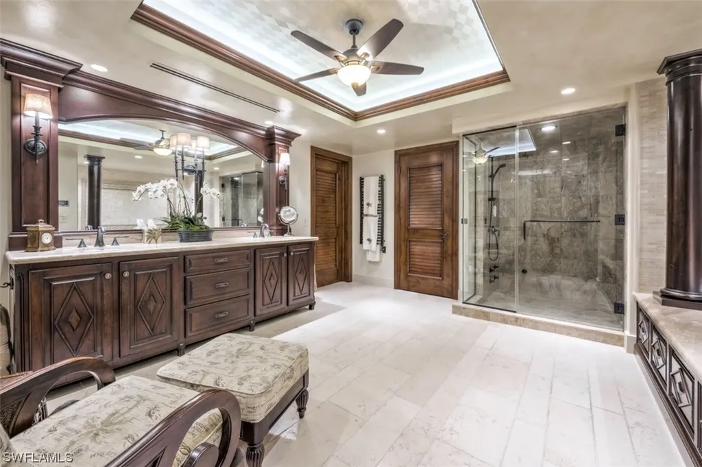11125 Gulf Shore Drive Naples FL 34108