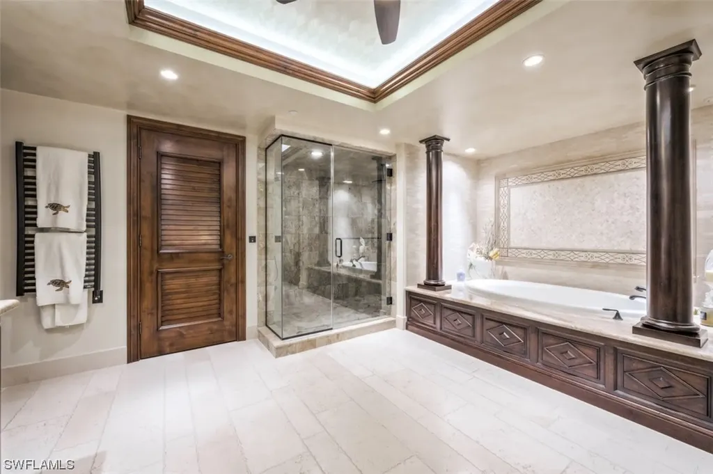 11125 Gulf Shore Drive Naples FL 34108