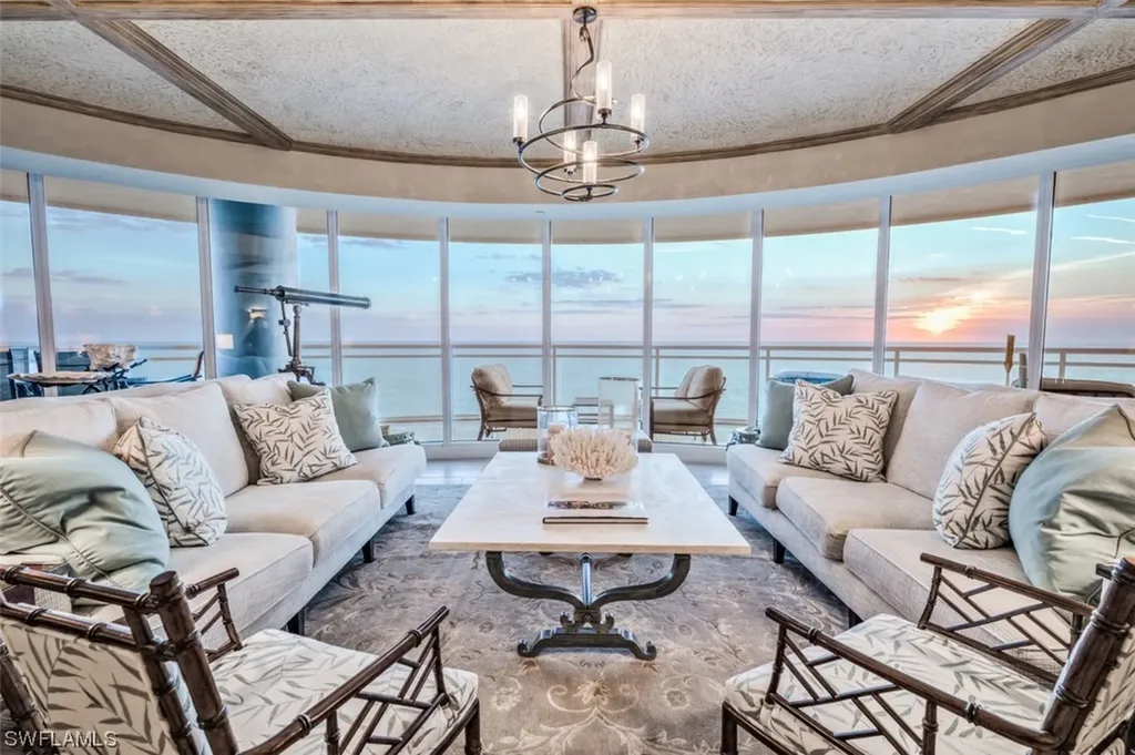 11125 Gulf Shore Drive Naples FL 34108