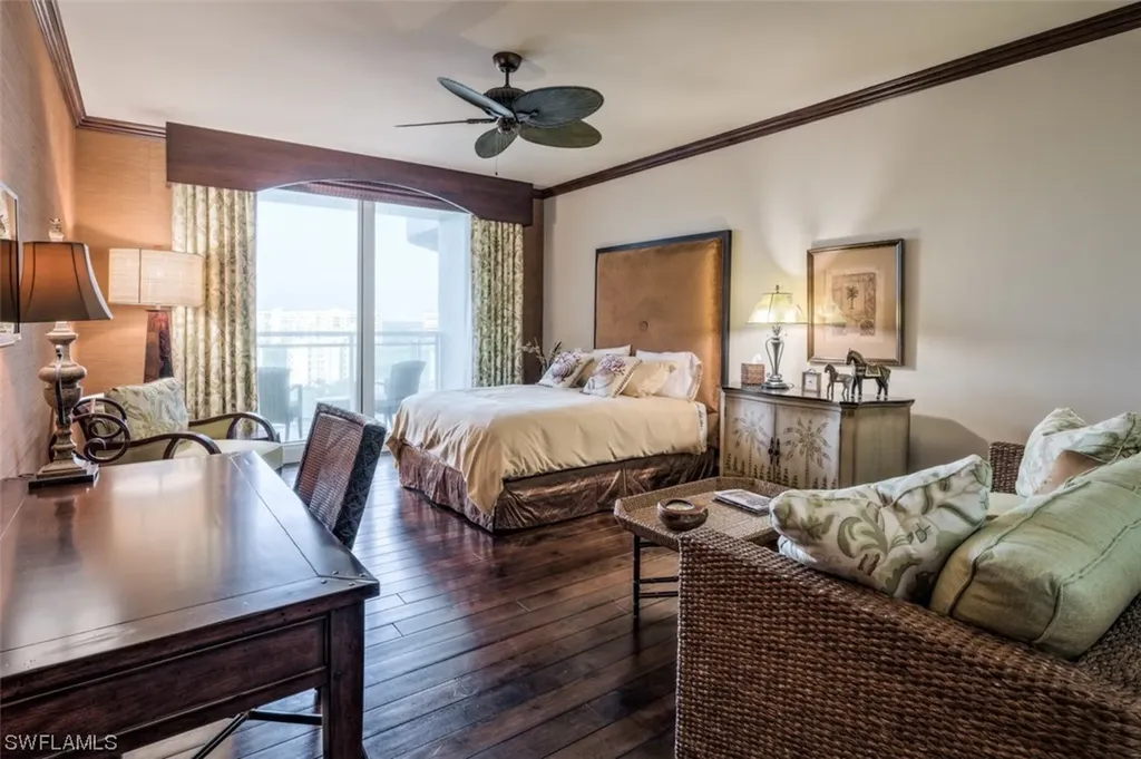 11125 Gulf Shore Drive Naples FL 34108