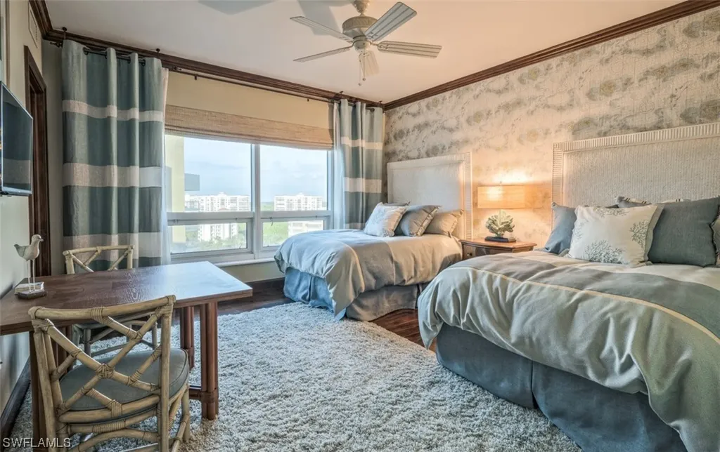 11125 Gulf Shore Drive Naples FL 34108
