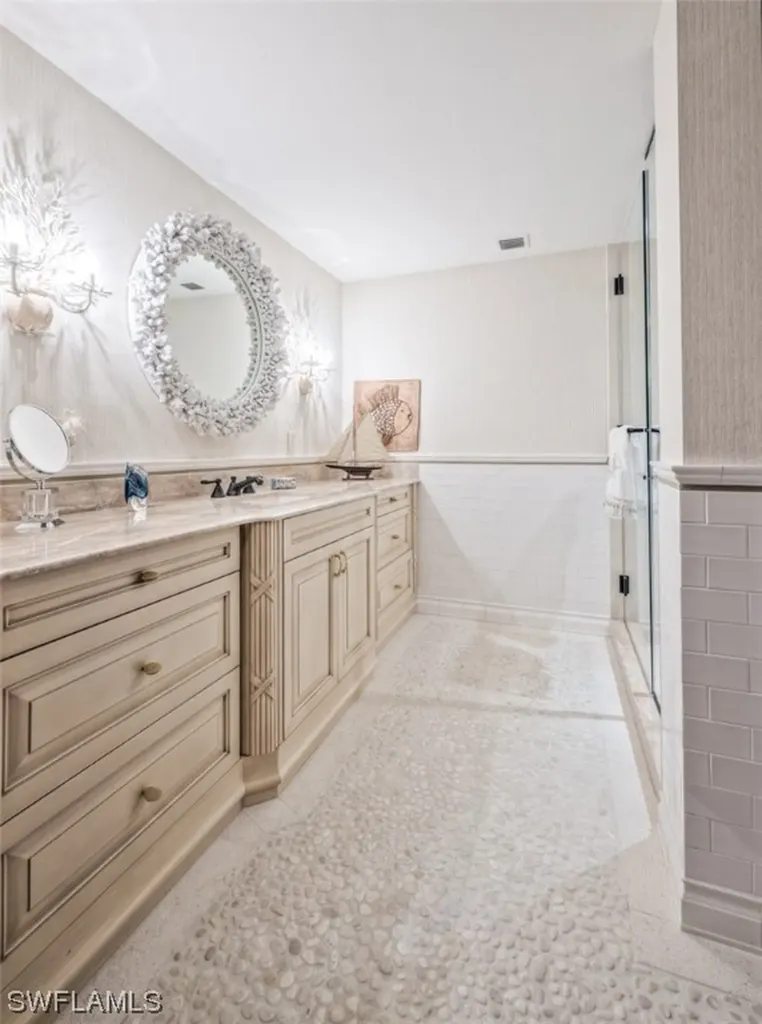 11125 Gulf Shore Drive Naples FL 34108