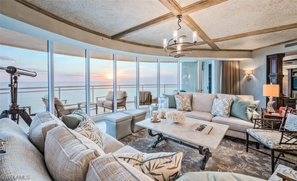 11125 Gulf Shore Drive Naples FL 34108