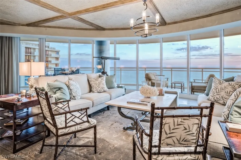 11125 Gulf Shore Drive Naples FL 34108