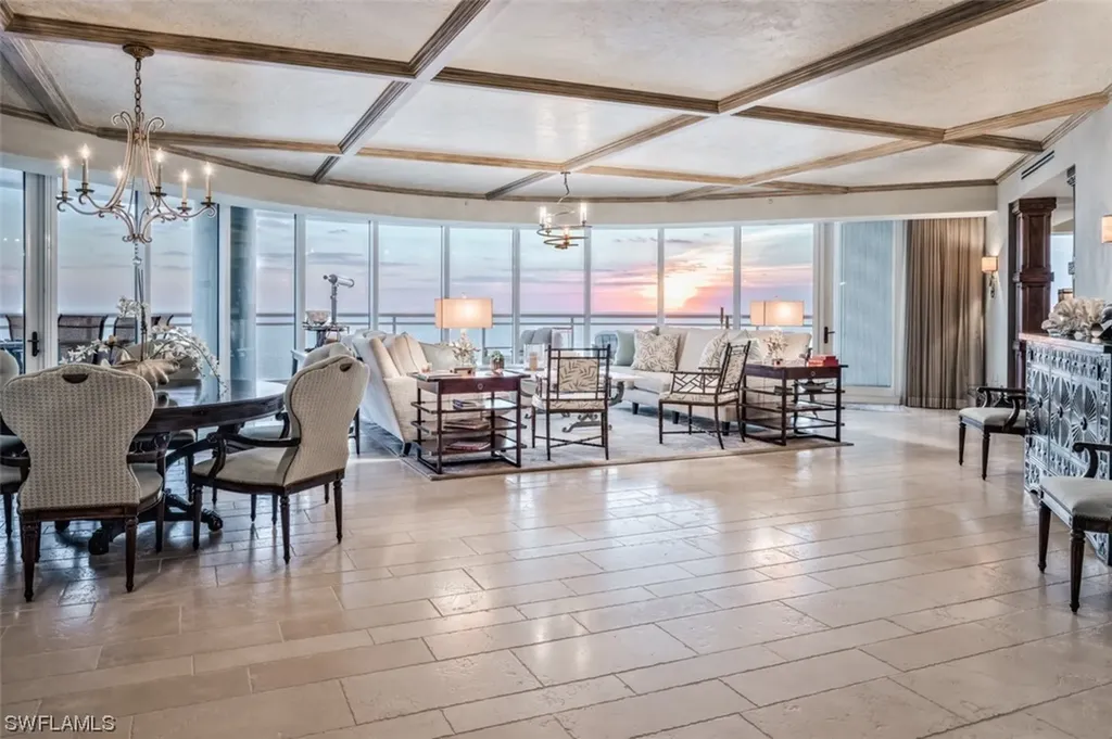 11125 Gulf Shore Drive Naples FL 34108