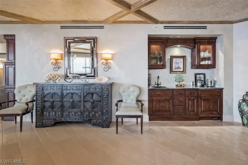 11125 Gulf Shore Drive Naples FL 34108