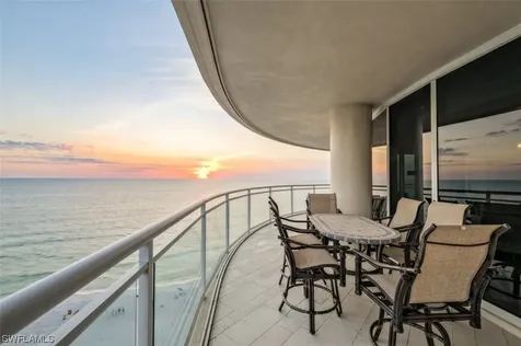 11125 Gulf Shore Drive Naples FL 34108