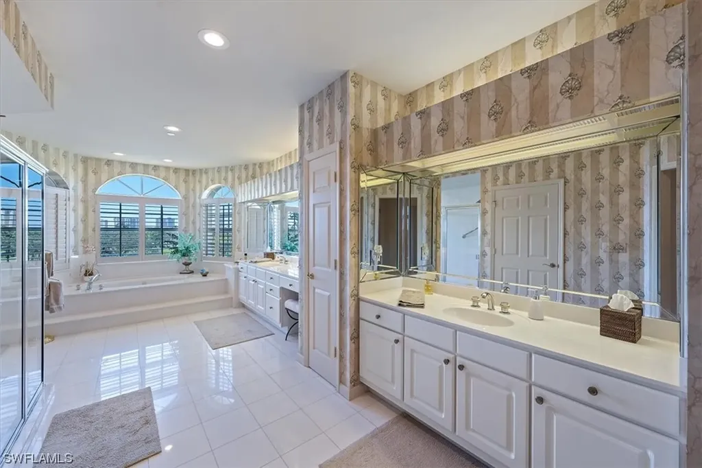 8440 Abbington Circle Naples FL 34108