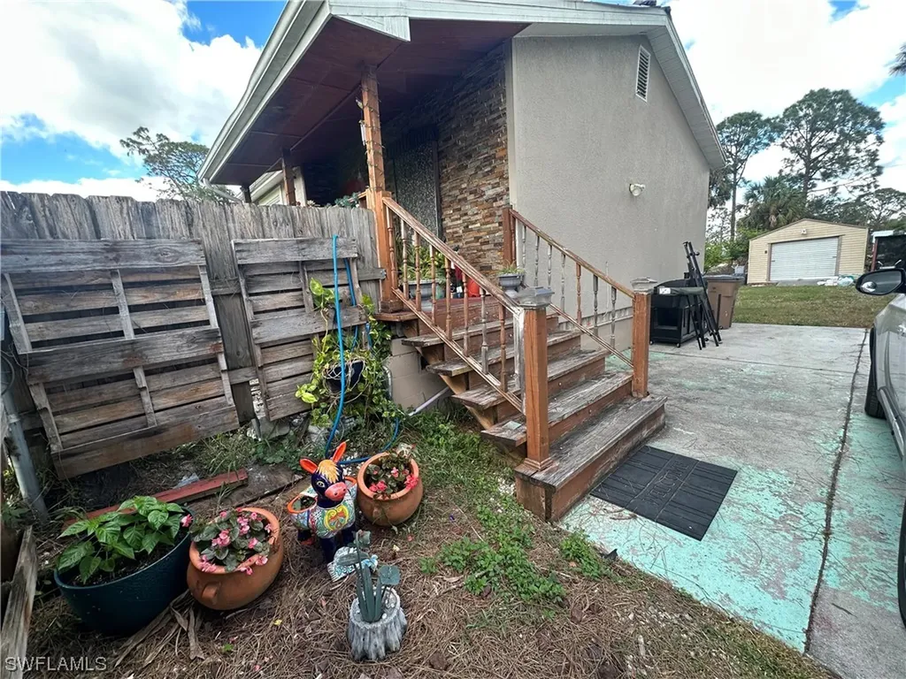 4704 4th Street W Lehigh Acres FL 33971