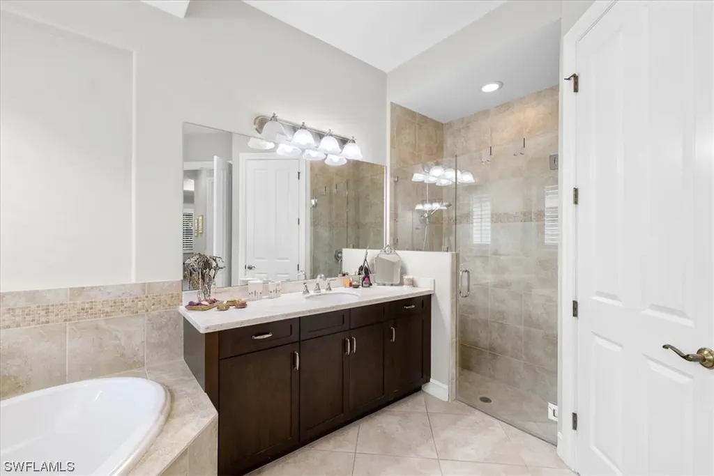 15935 Secoya Reserve Circle Naples FL 34110
