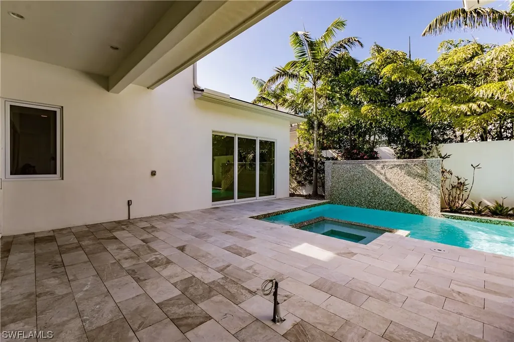 9233 Mercato Way Naples FL 34108