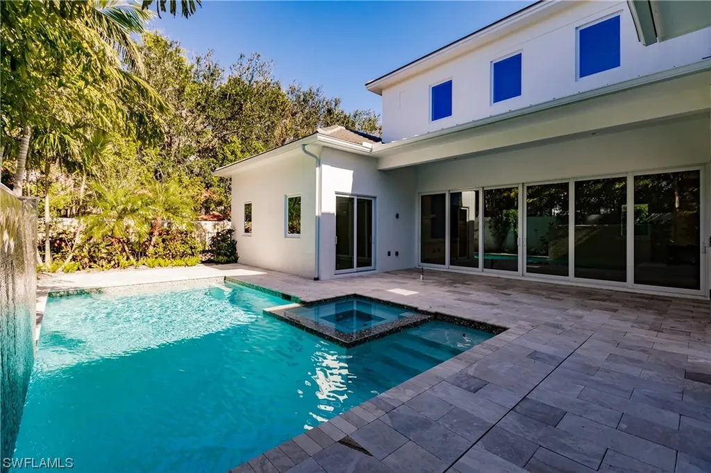 9233 Mercato Way Naples FL 34108