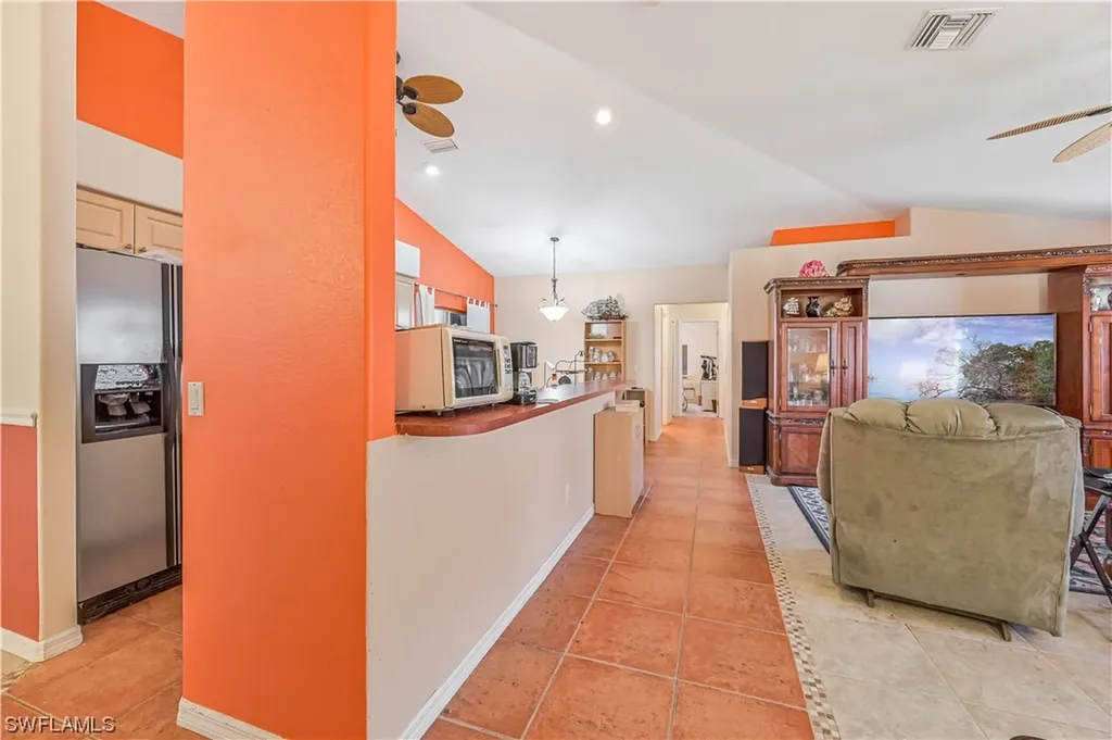 3709 SW 11th Court Cape Coral FL 33914